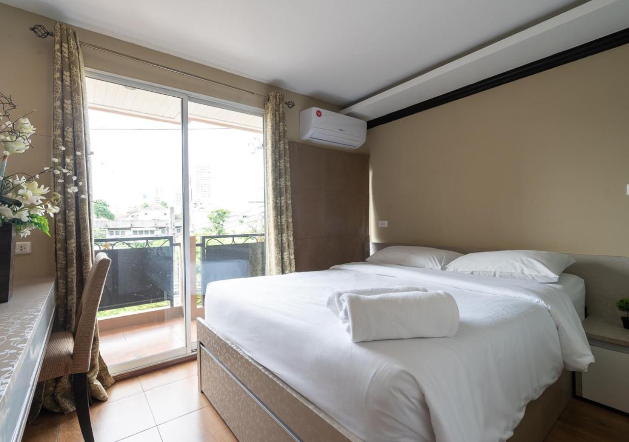 Greenview Ekkamai10 Suite Bangkok Kültér fotó