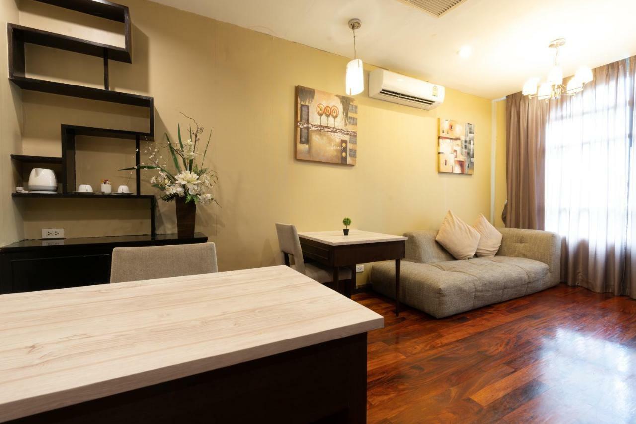 Greenview Ekkamai10 Suite Bangkok Kültér fotó